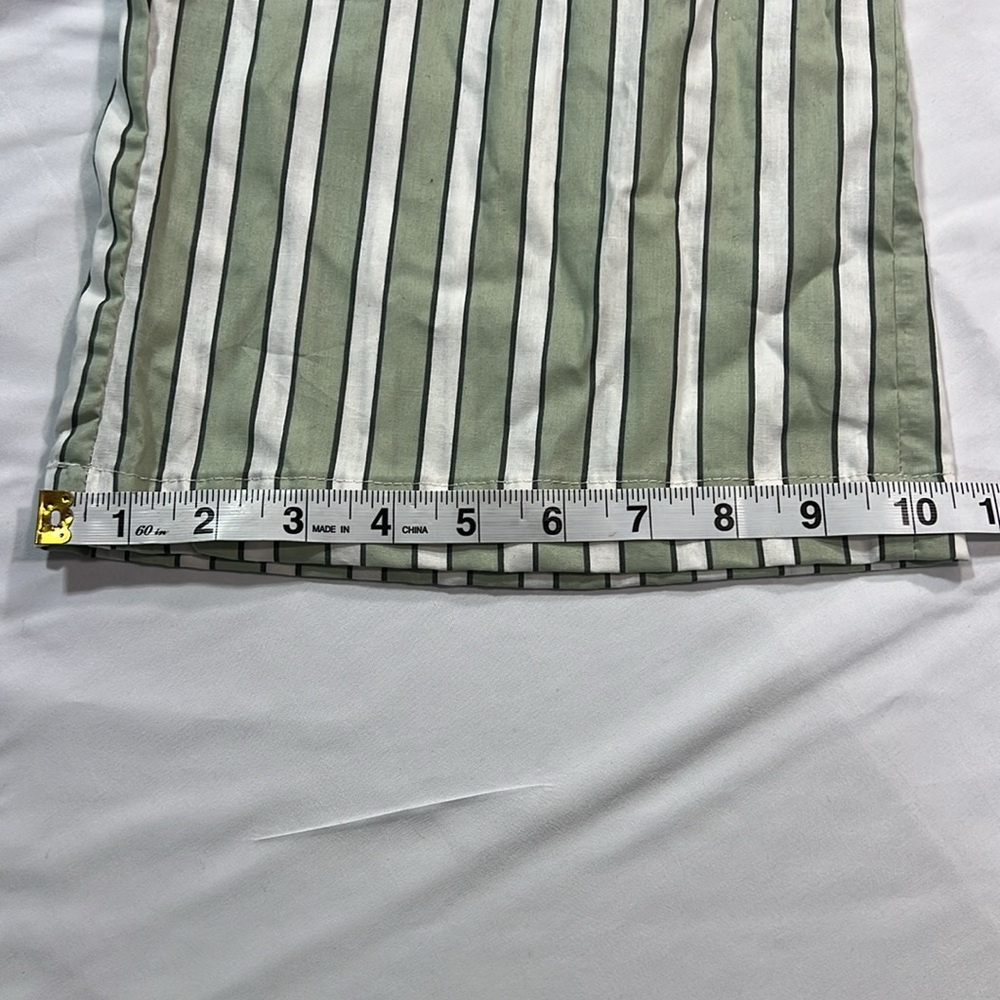 Project rebel pajama pants NWT size M
CLOSET CLEAN OUT SALE! - Picture 5 of 8